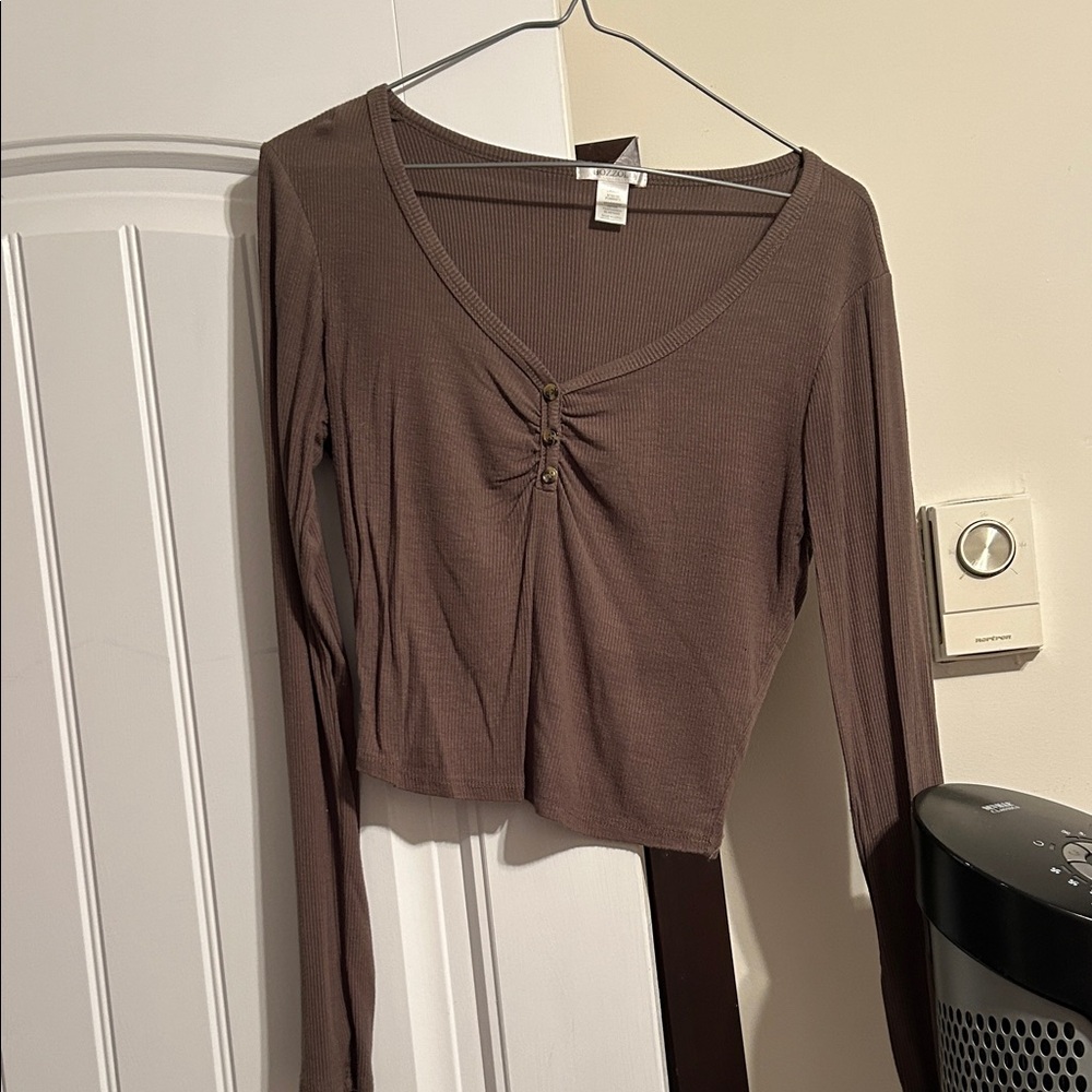 Long-Sleeve V-Neck Ruched Front Top